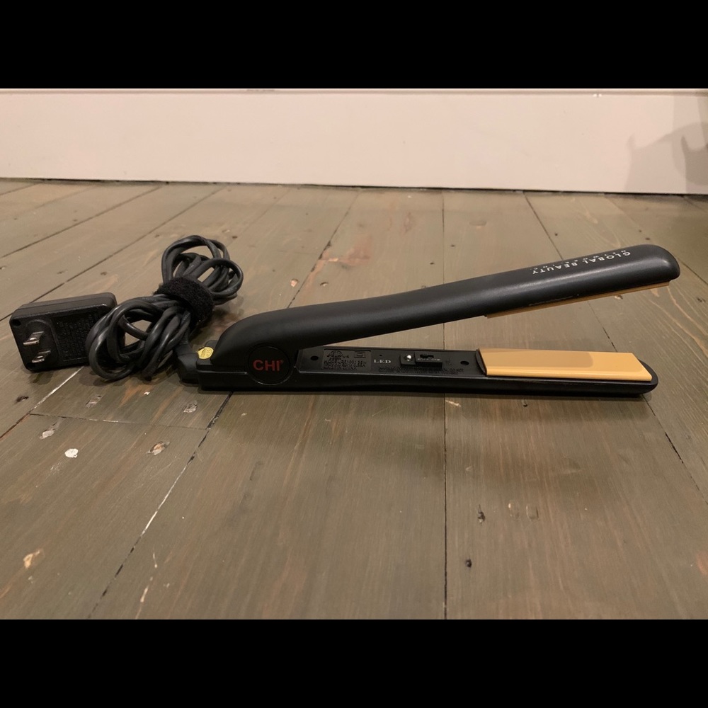 *Last Chance* CHI Flat Iron 1”